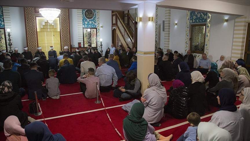 Muslimani večeras obilježili odabranu noć Lejletu-l-berat